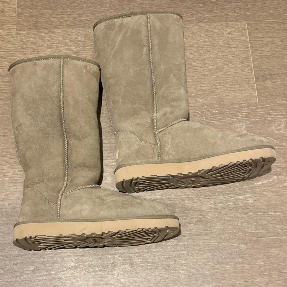 Ugg Classic Tall Boot - Olive Size 9